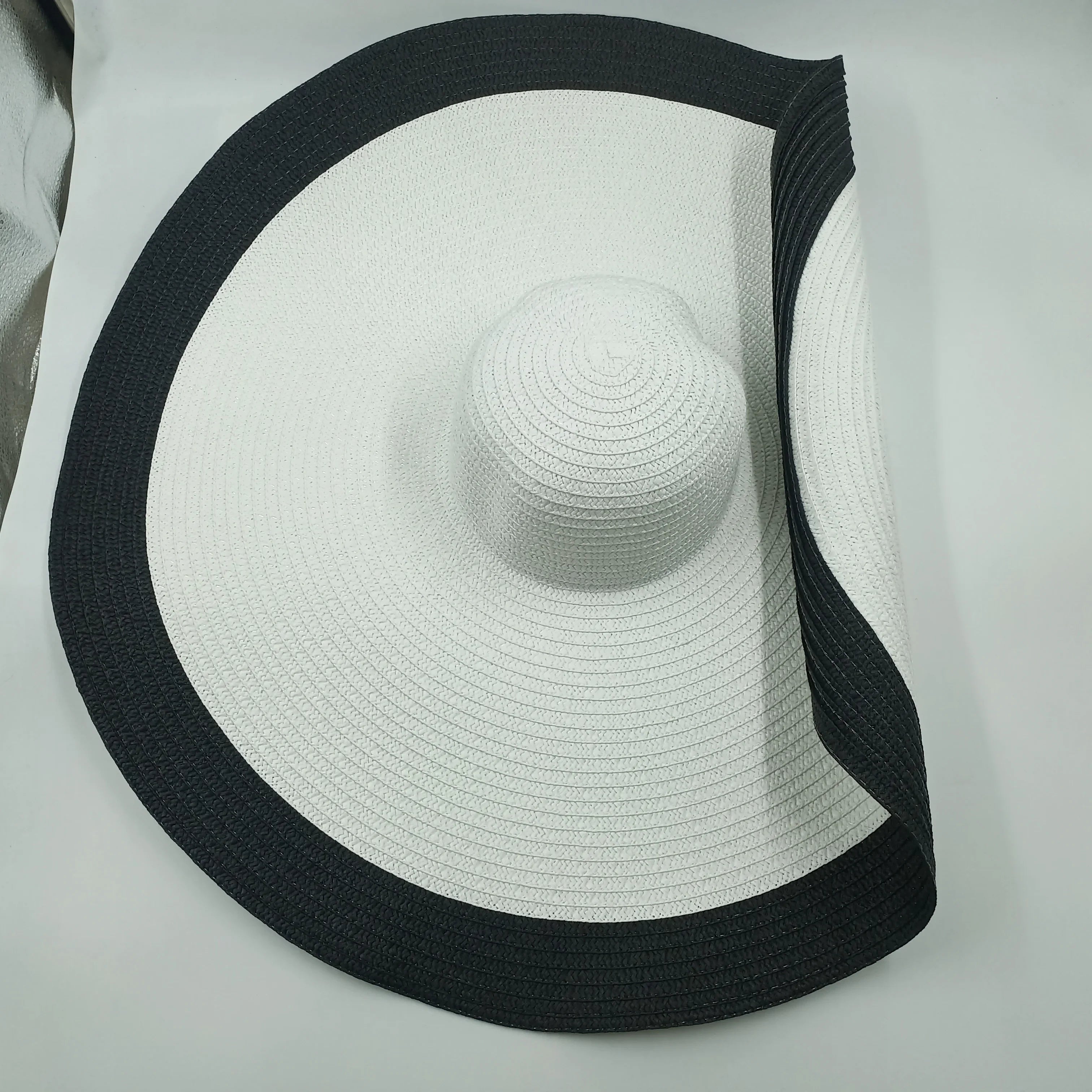 Visor Straw hat Open or Closed