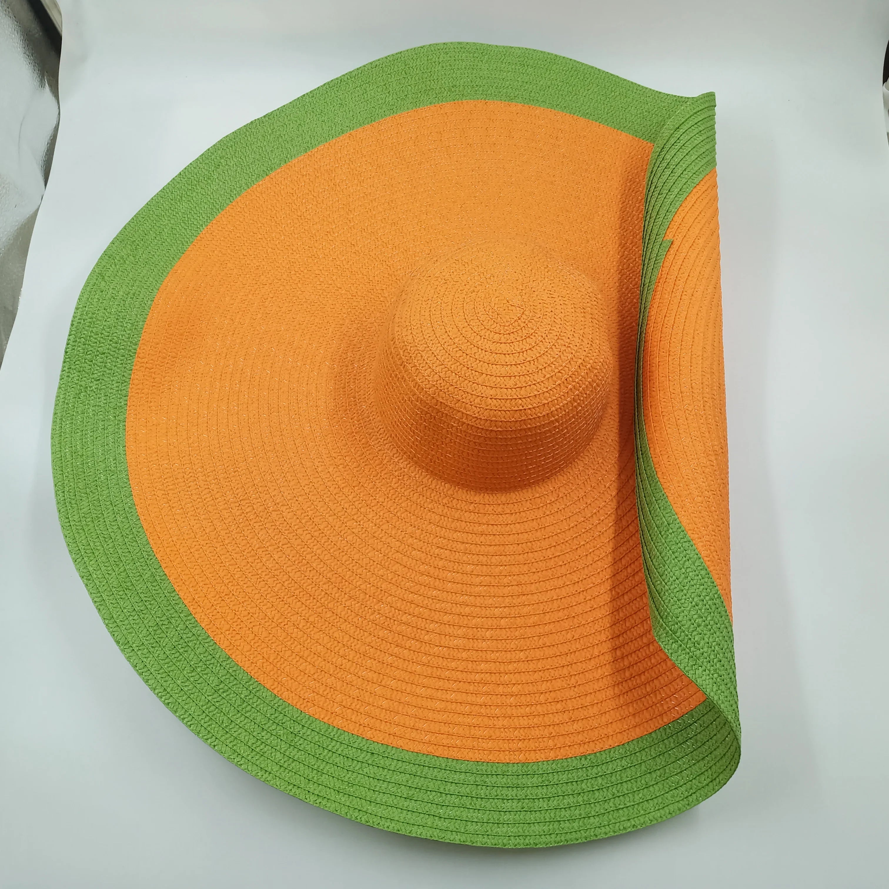 Visor Straw hat Open or Closed